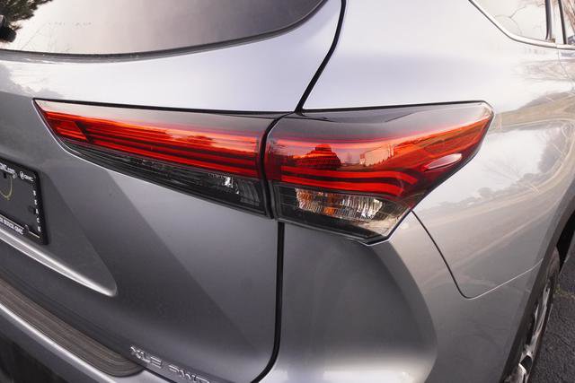 Used 2022 Toyota Highlander XLE image 39