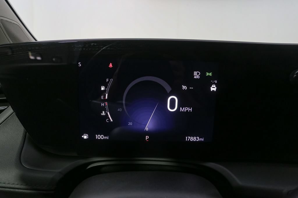 Used 2025 Buick Encore GX Sport Touring w/ Experience Buick Package AWD/4WD image 33