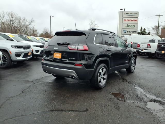 Certified 2022 Jeep Cherokee Limited w/ Mopar Interior Package image 3