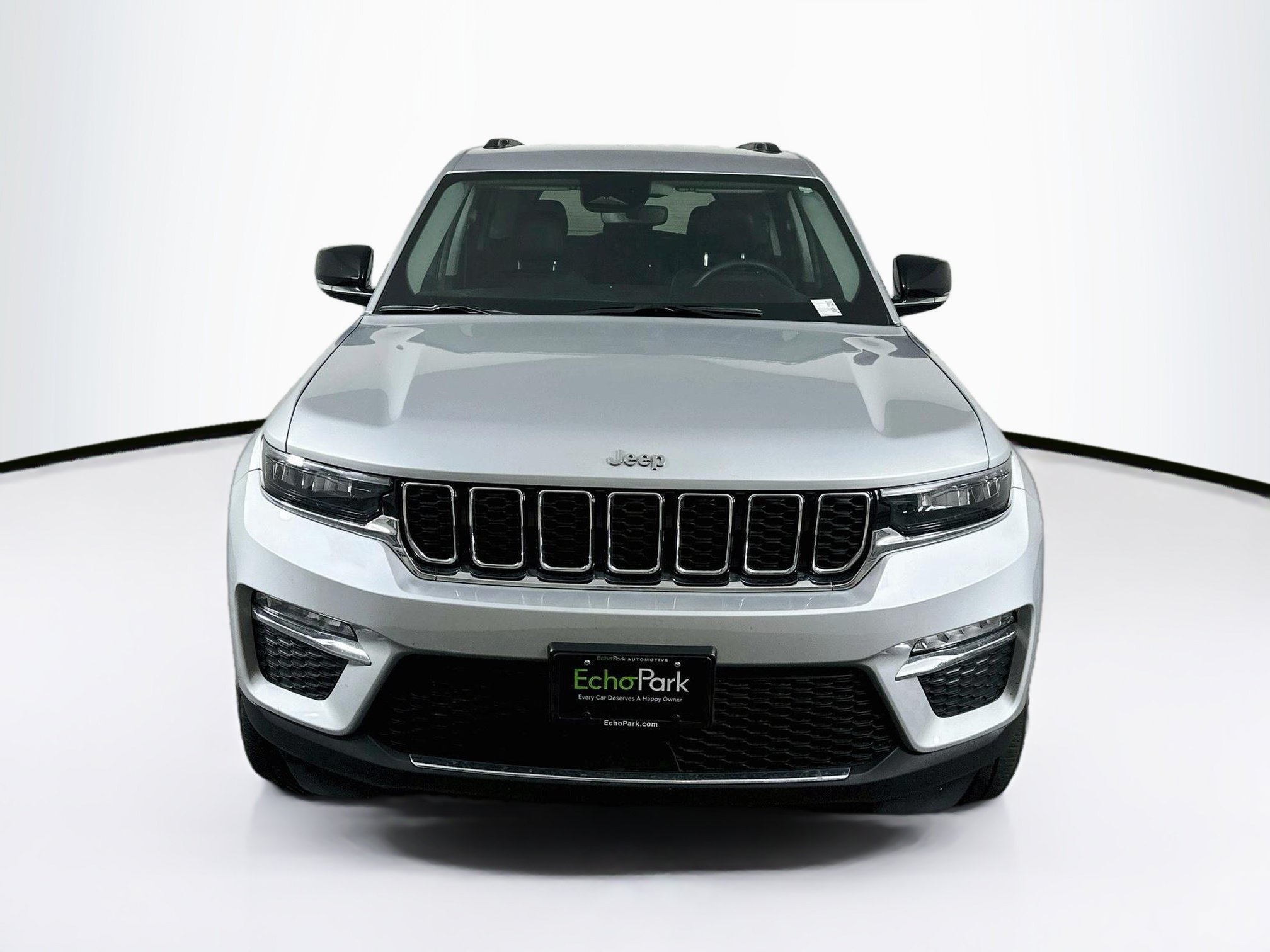 Used 2023 Jeep Grand Cherokee Limited RWD image 2