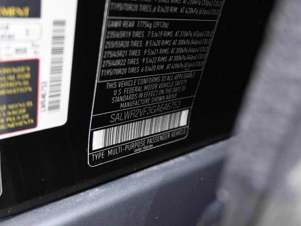 Used 2016 Land Rover Range Rover Sport HSE image 18