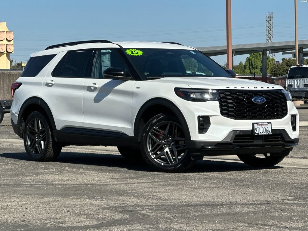Certified 2025 Ford Explorer ST-Line w/ ST-Line Street Pack