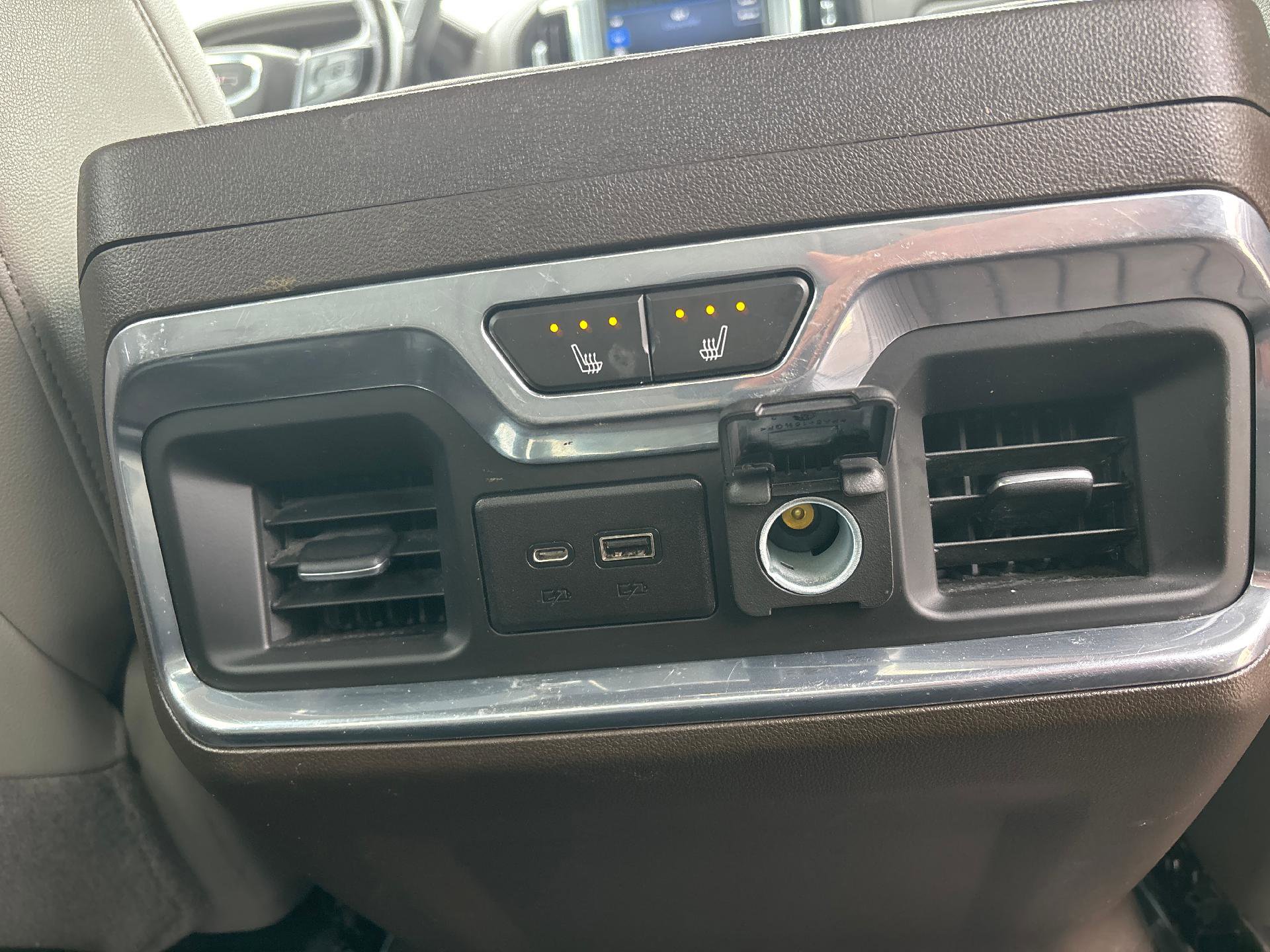 Used 2023 GMC Sierra 2500 SLT w/ SLT Preferred Package image 39