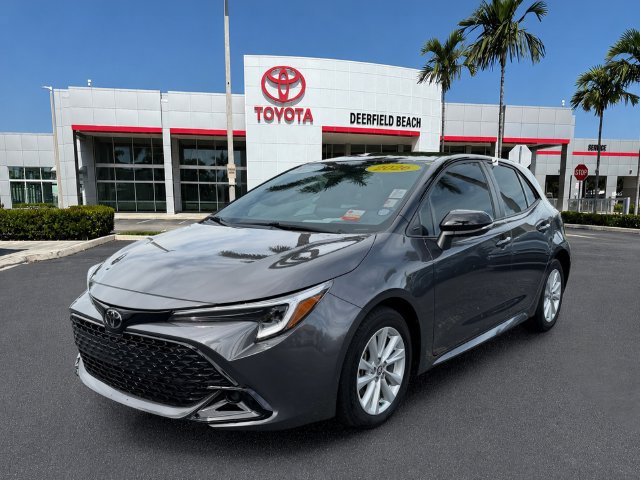 Used 2026 Toyota Corolla SE FWD image 3