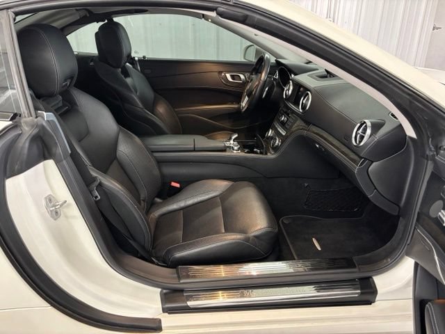 Used 2015 Mercedes-Benz SL 400 image 27