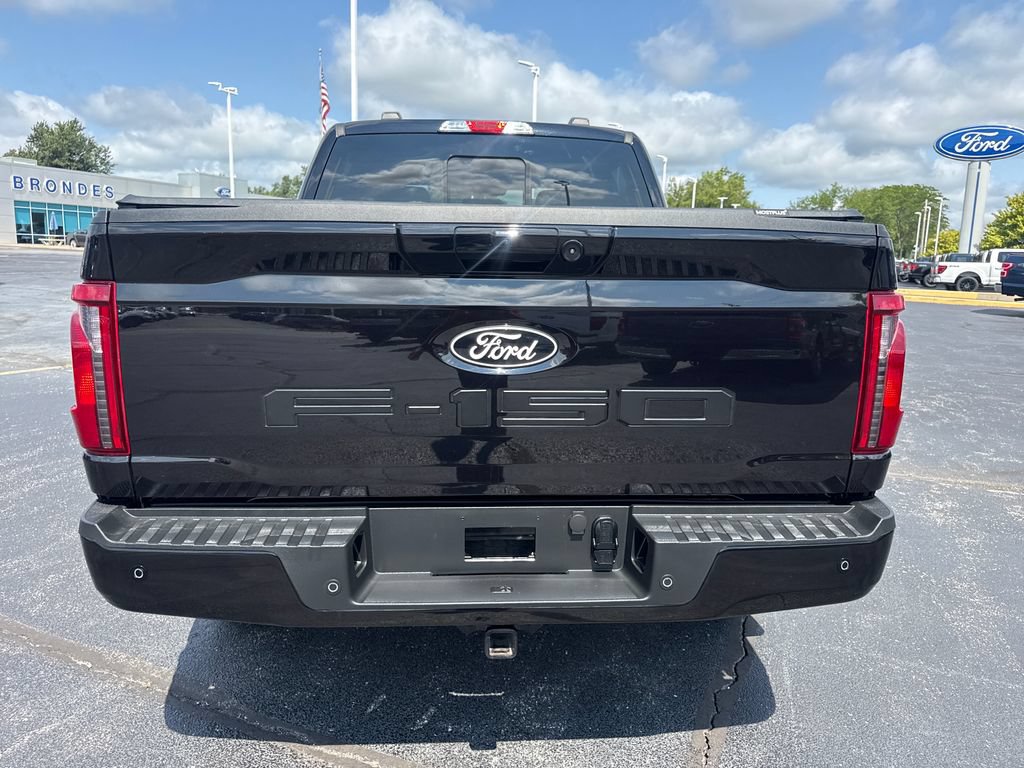 Used 2025 Ford F150 XLT w/ Equipment Group 302A MID AWD/4WD image 9