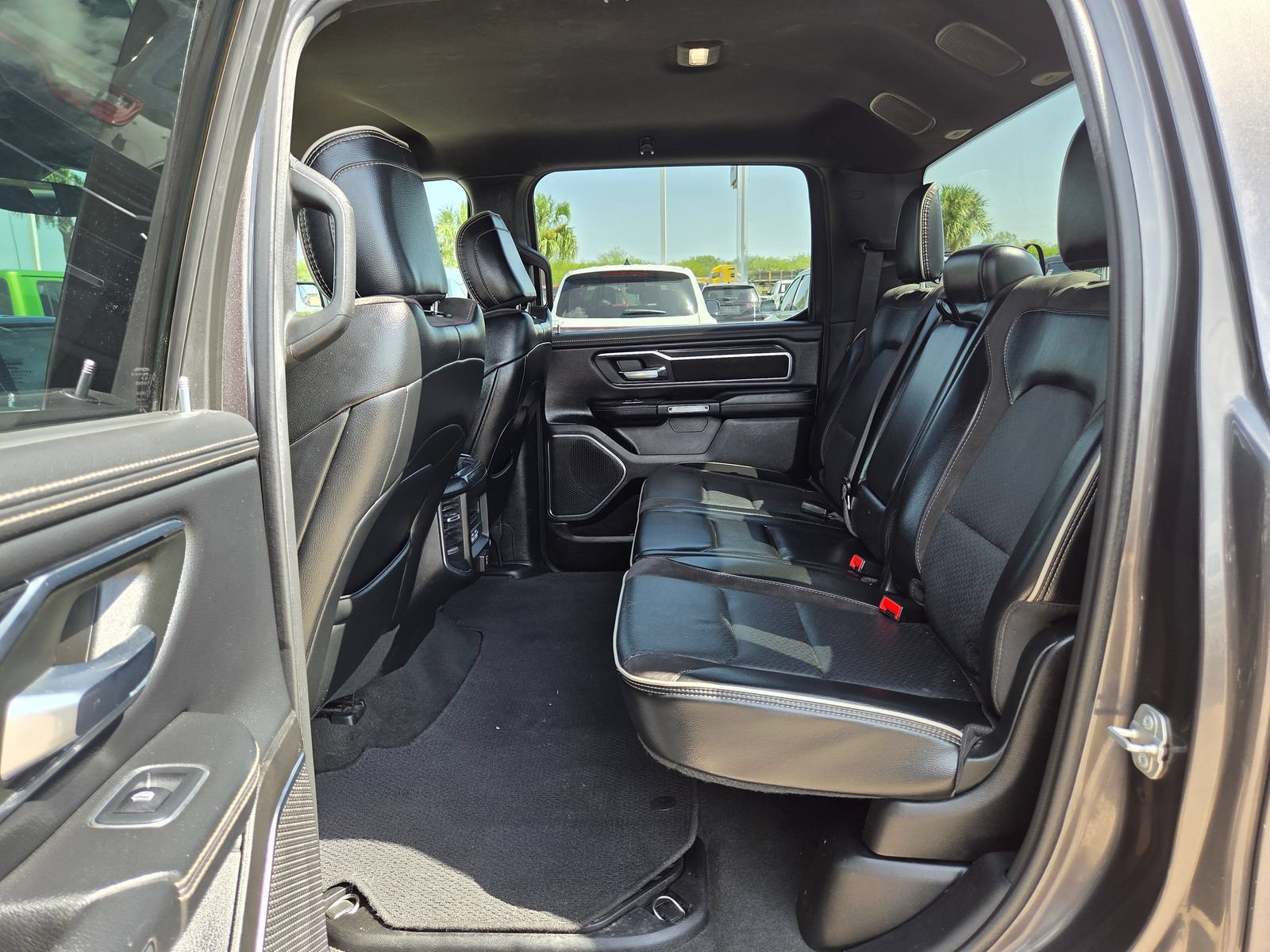 Used 2024 RAM 1500 Laramie AWD/4WD image 18