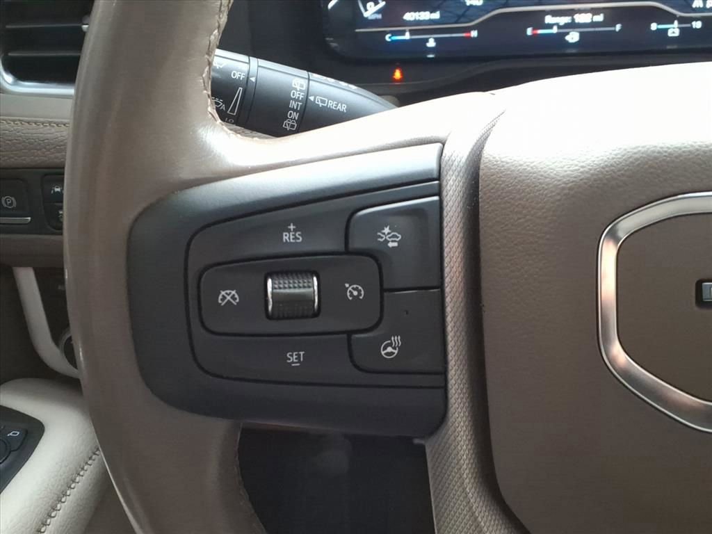 Used 2023 GMC Yukon Denali image 13