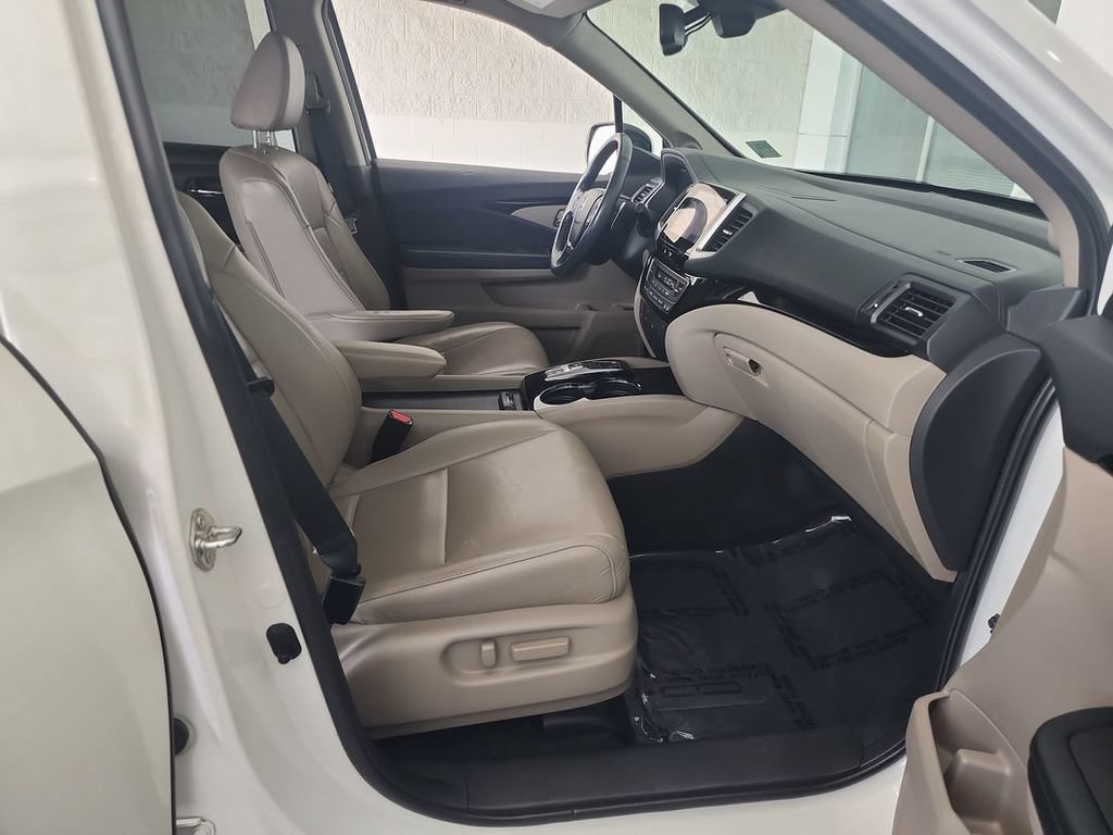 Used 2018 Honda Pilot Elite image 27