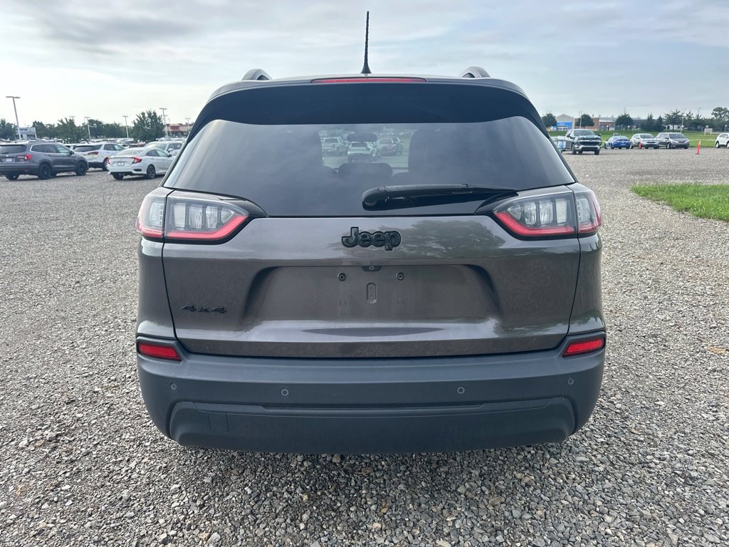 Used 2019 Jeep Cherokee Latitude Plus AWD/4WD image 8