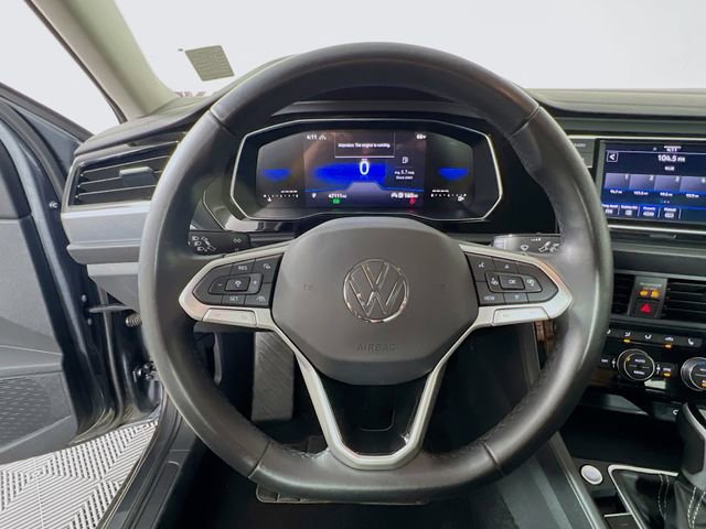 Used 2024 Volkswagen Jetta SE image 12