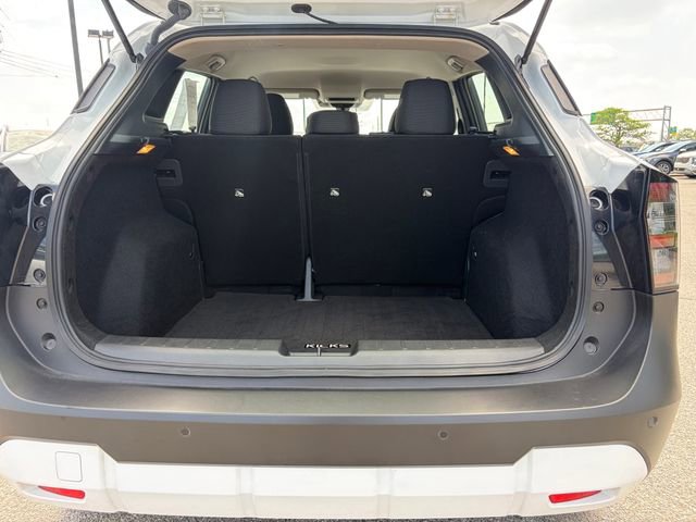 Used 2025 Nissan Kicks S image 22