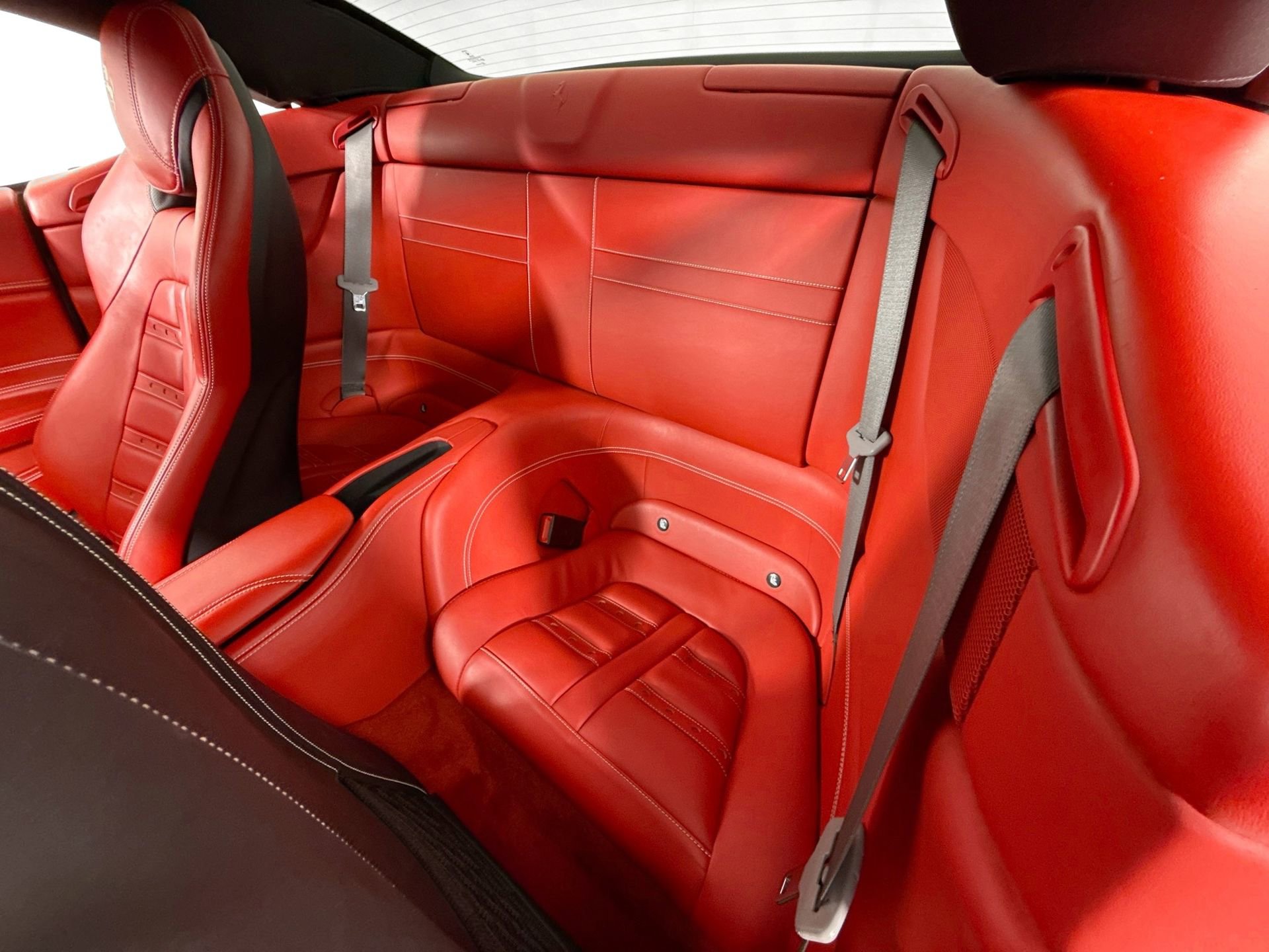 Certified 2018 Ferrari California T image 19