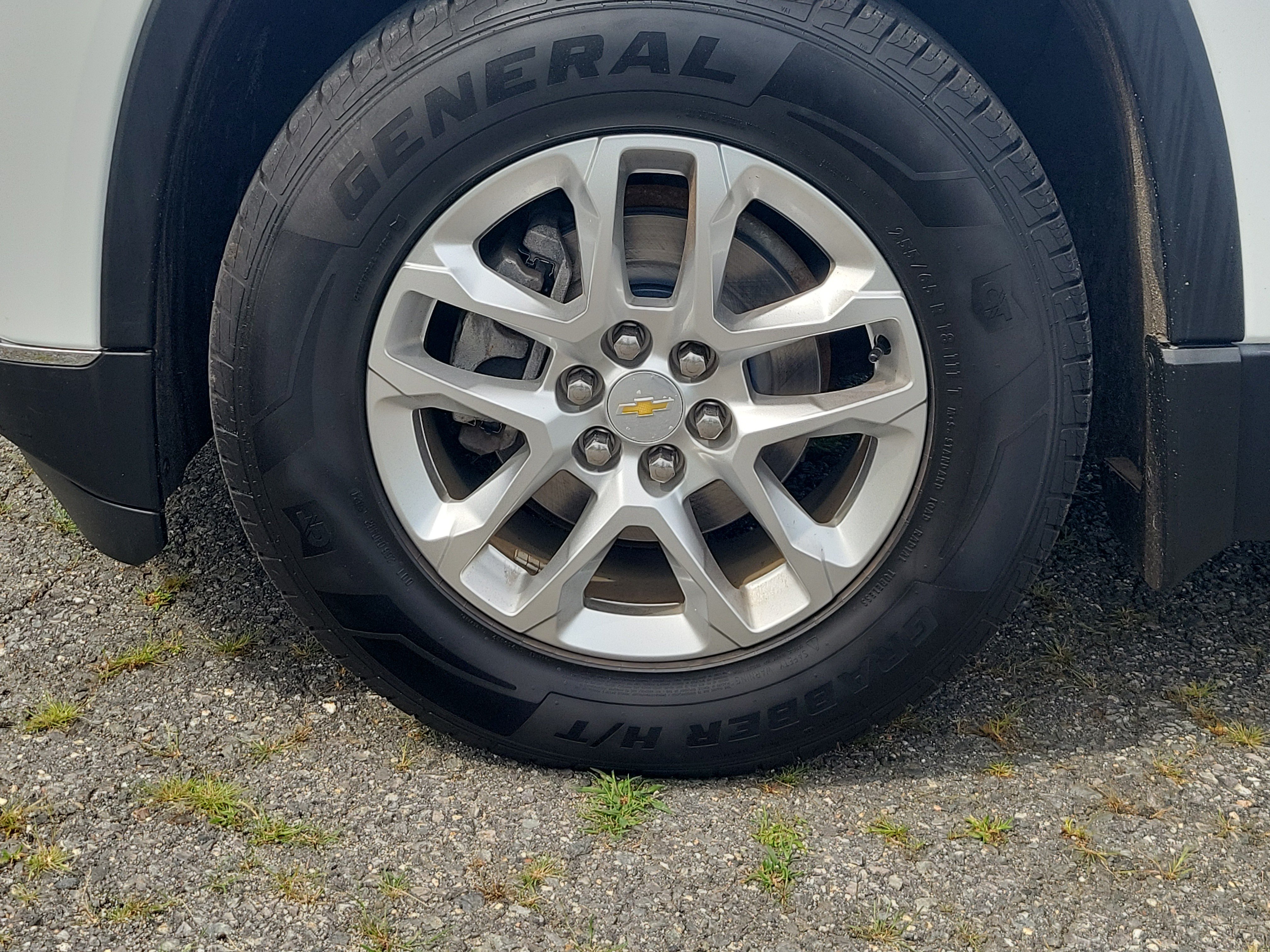 Used 2019 Chevrolet Traverse LT w/ LPO, Floor Liner Package AWD/4WD image 12