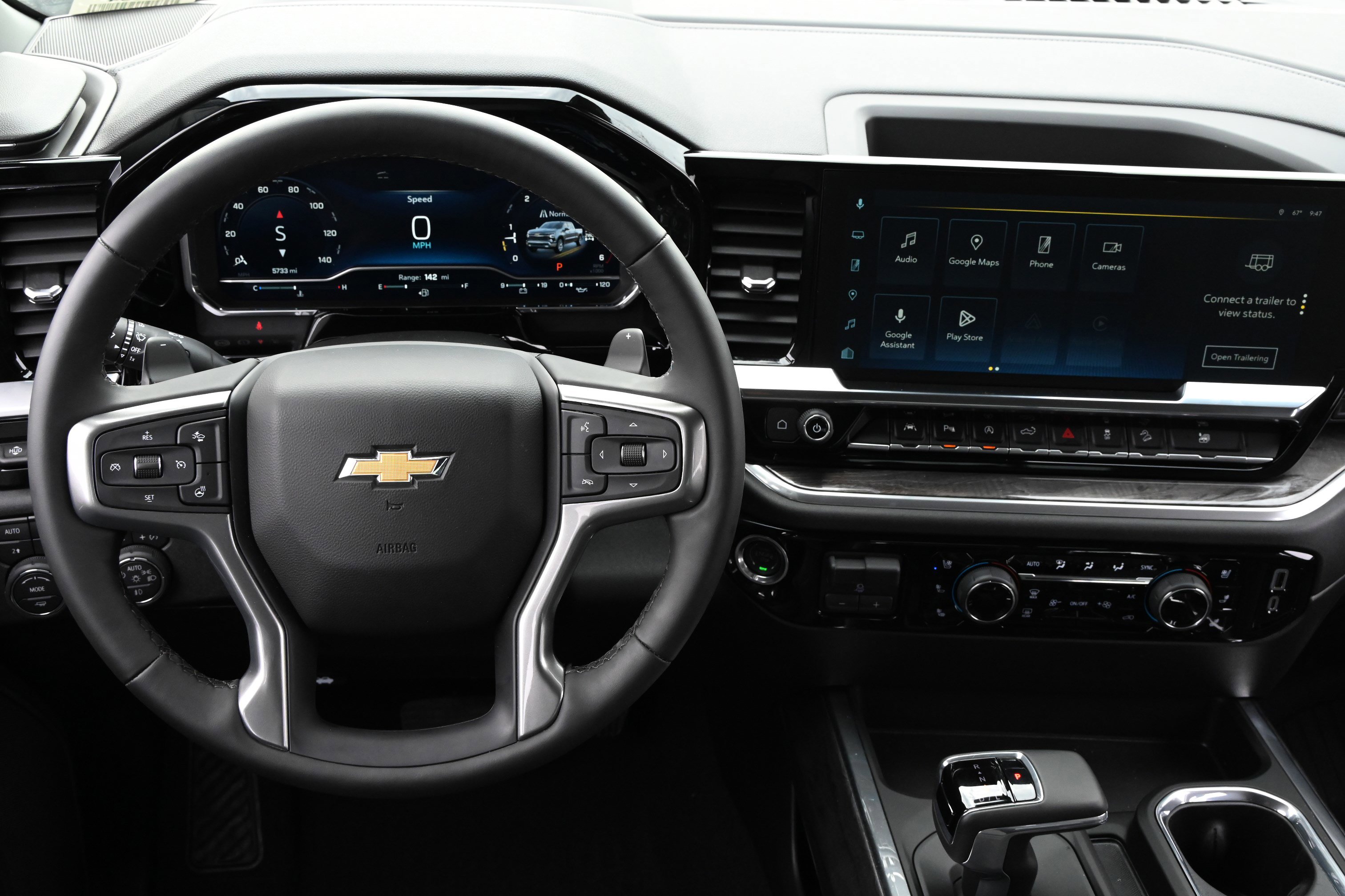 Used 2025 Chevrolet Silverado 1500 LTZ image 16