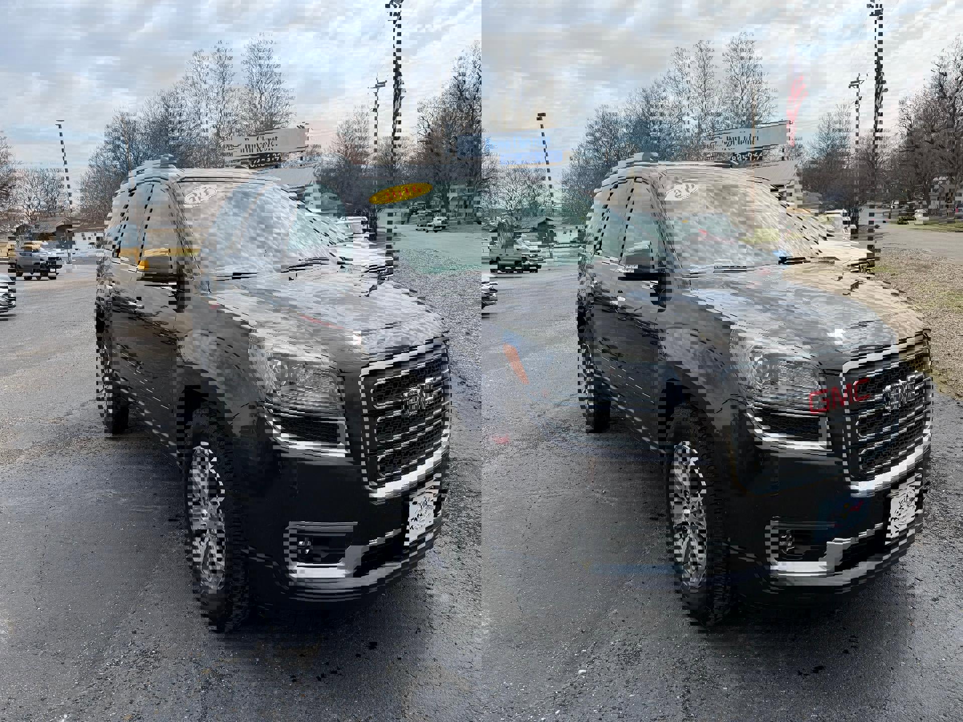 Used 2016 GMC Acadia SLT w/ Open Road Package image 1