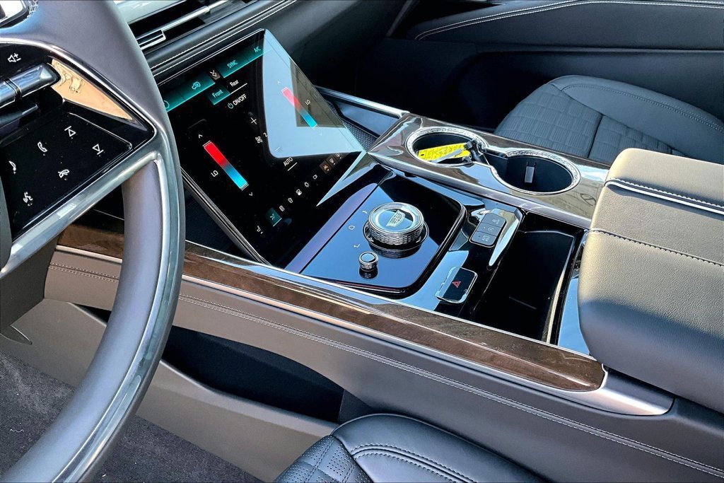 New 2026 Cadillac Escalade ESV Platinum Sport AWD/4WD image 8