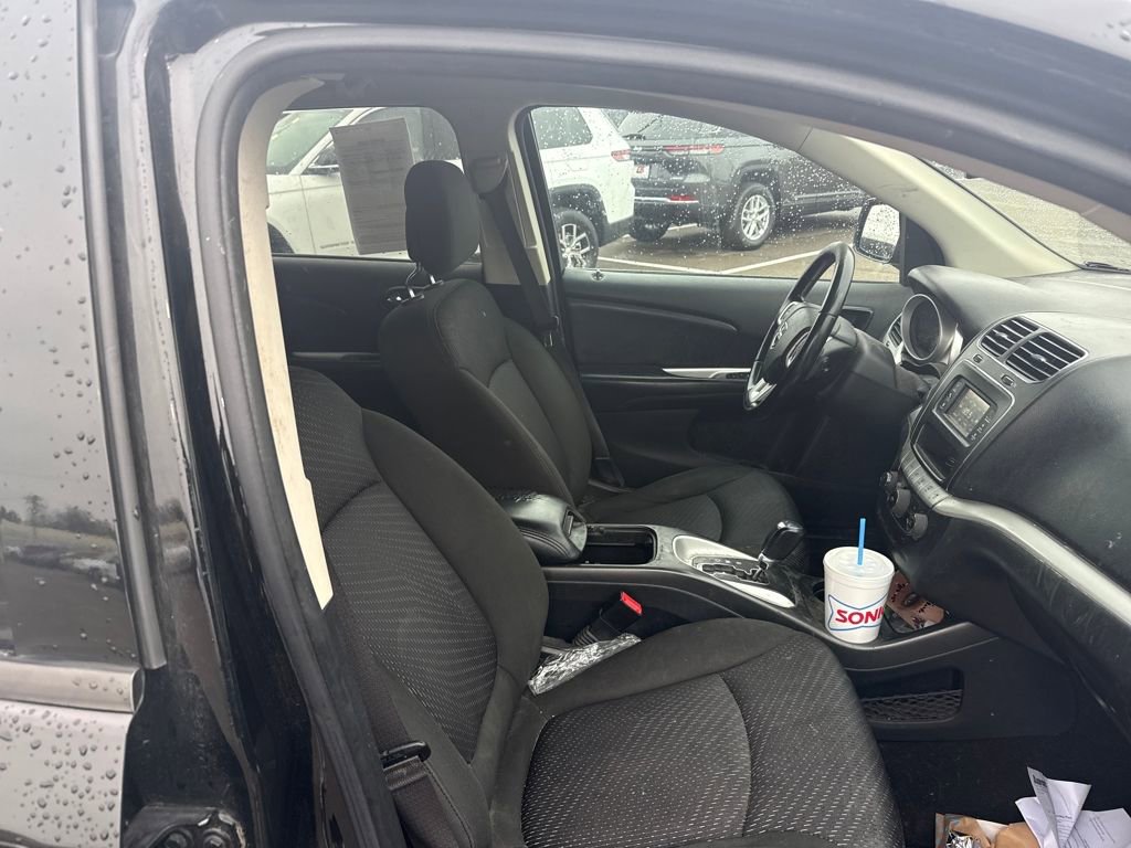 Used 2019 Dodge Journey SE w/ Premium Group image 22