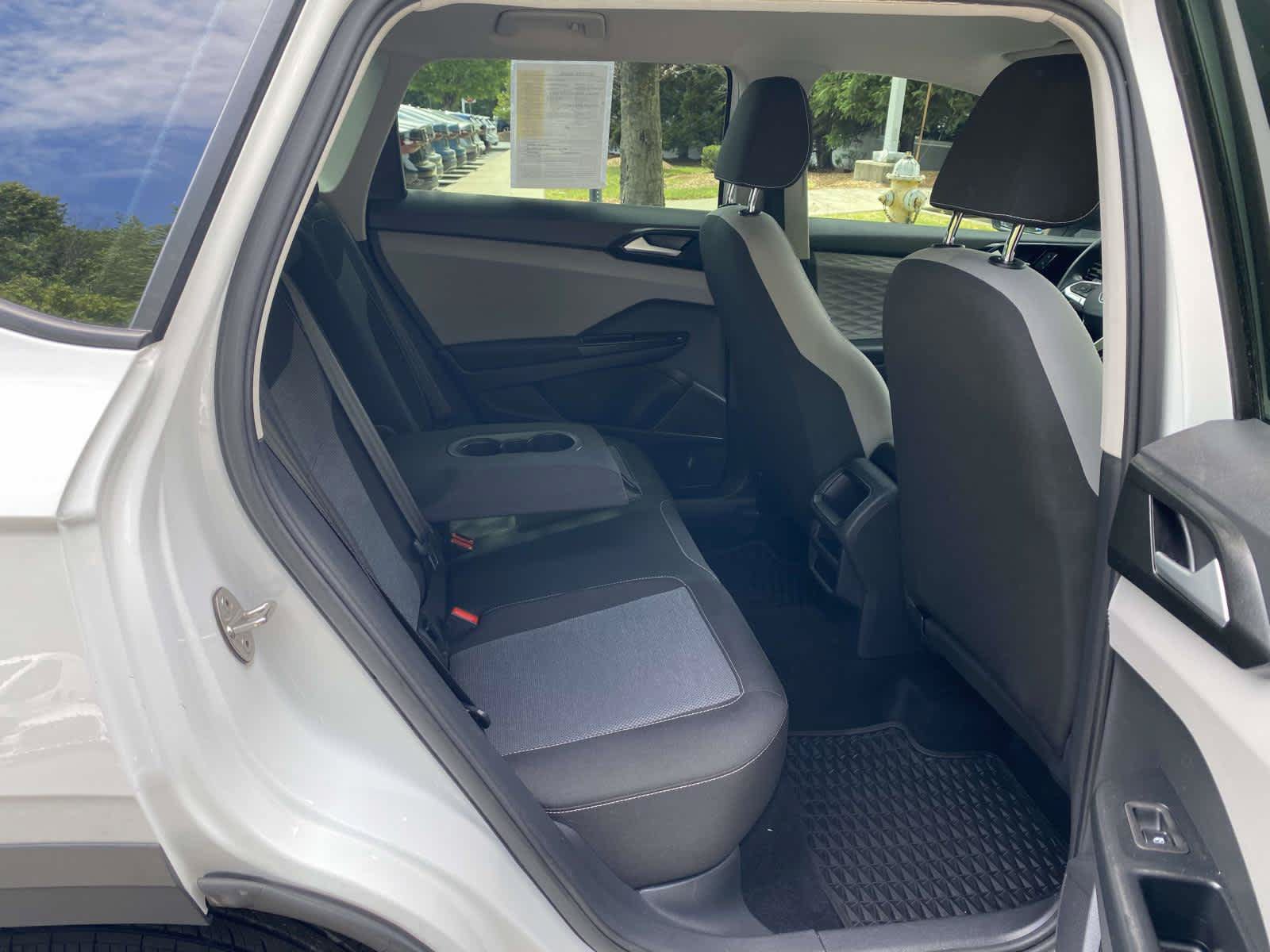 Certified 2022 Volkswagen Taos S FWD image 24