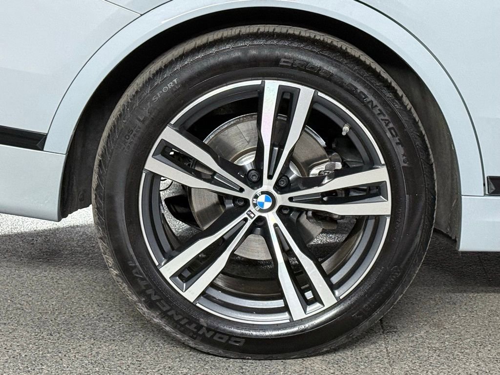 Used 2023 BMW X7 xDrive40i w/ M Sport Package image 7