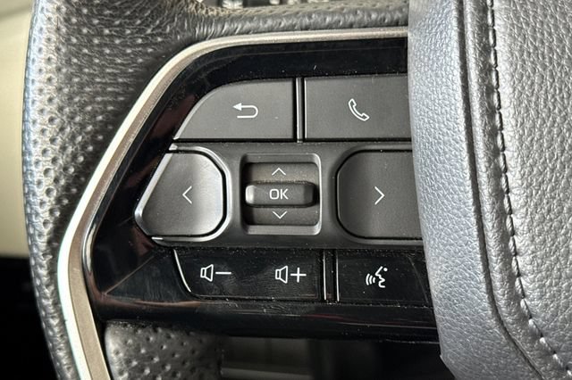 Used 2025 Toyota Tundra Capstone AWD/4WD image 35