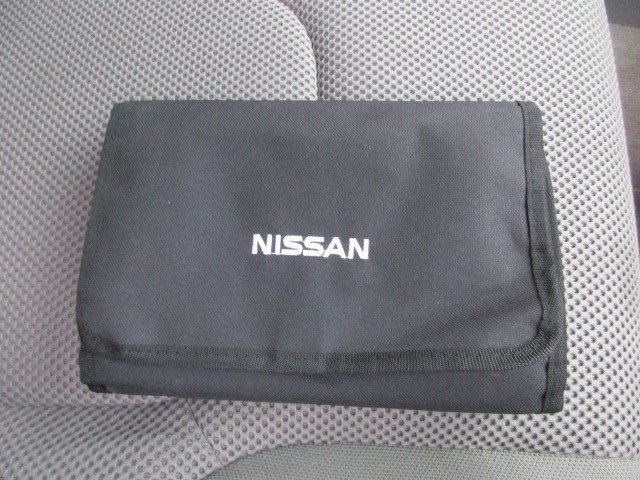 Used 2014 Nissan Frontier SV w/ SV Value Truck Package AWD/4WD image 30