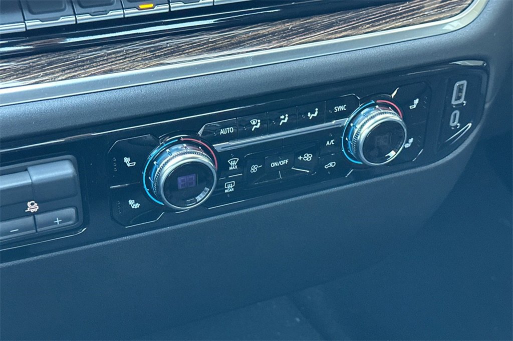 New 2025 GMC Sierra 1500 SLE image 18