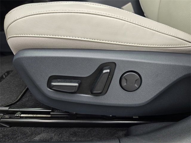 Used 2024 Kia EV6 Wind image 18