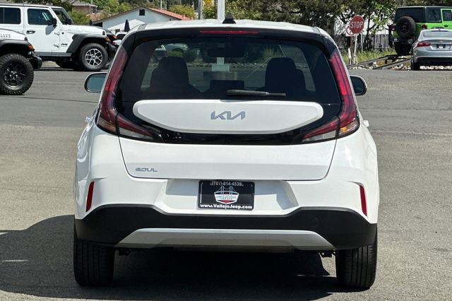 Used 2023 Kia Soul LX w/ LX Technology Package image 5