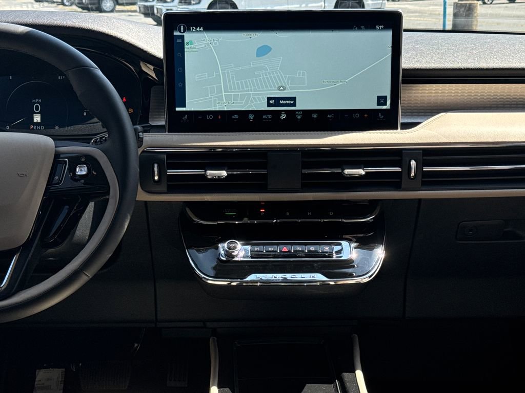 New 2026 Lincoln Corsair Premiere FWD image 17