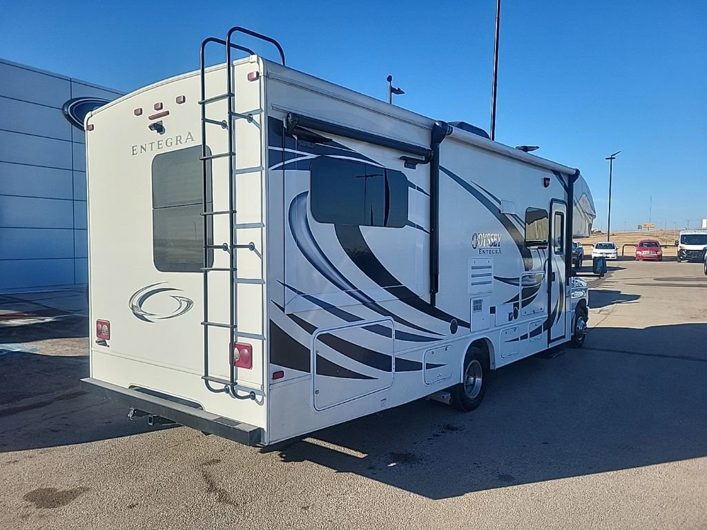 Used 2019 Ford E-450 and Econoline 450 Super Duty w/ Motorhome Prep Package image 3