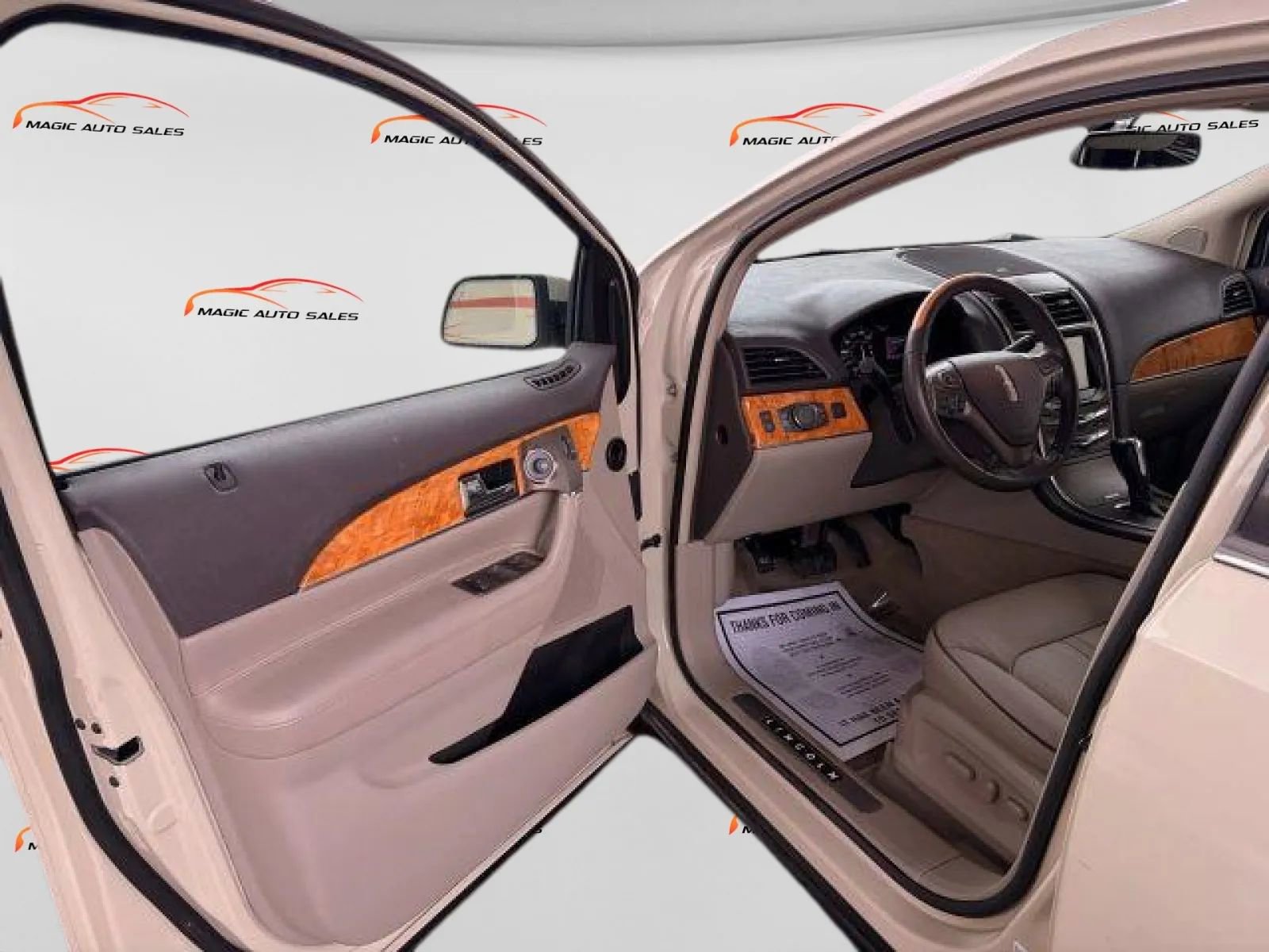 Used 2014 Lincoln MKX AWD w/ Equipment Group 102A image 12