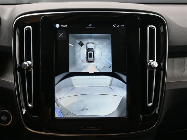 New 2026 Volvo XC40 B4 Plus w/ Protection Package Premier image 20