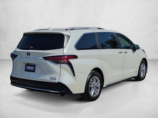Used 2021 Toyota Sienna Limited FWD image 5