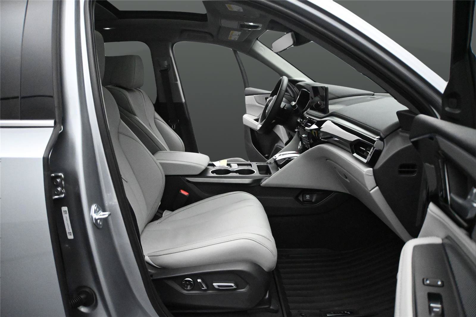 Certified 2026 Acura MDX FWD w/ Technology Package image 21