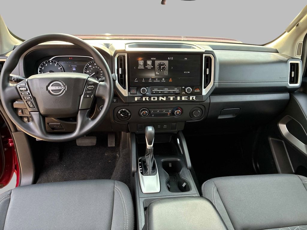 Used 2025 Nissan Frontier SV AWD/4WD image 14