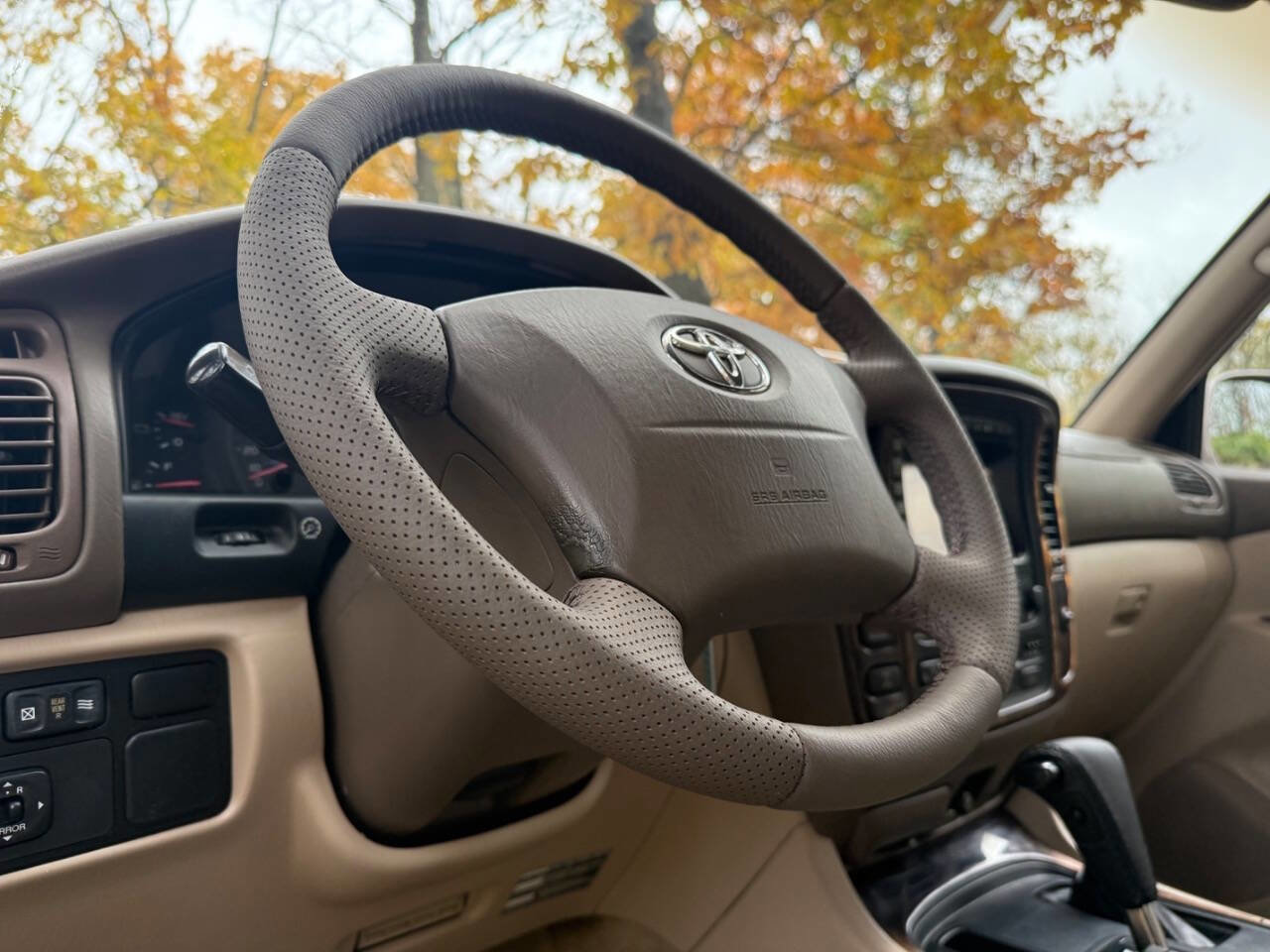 Used 2002 Toyota Land Cruiser image 8