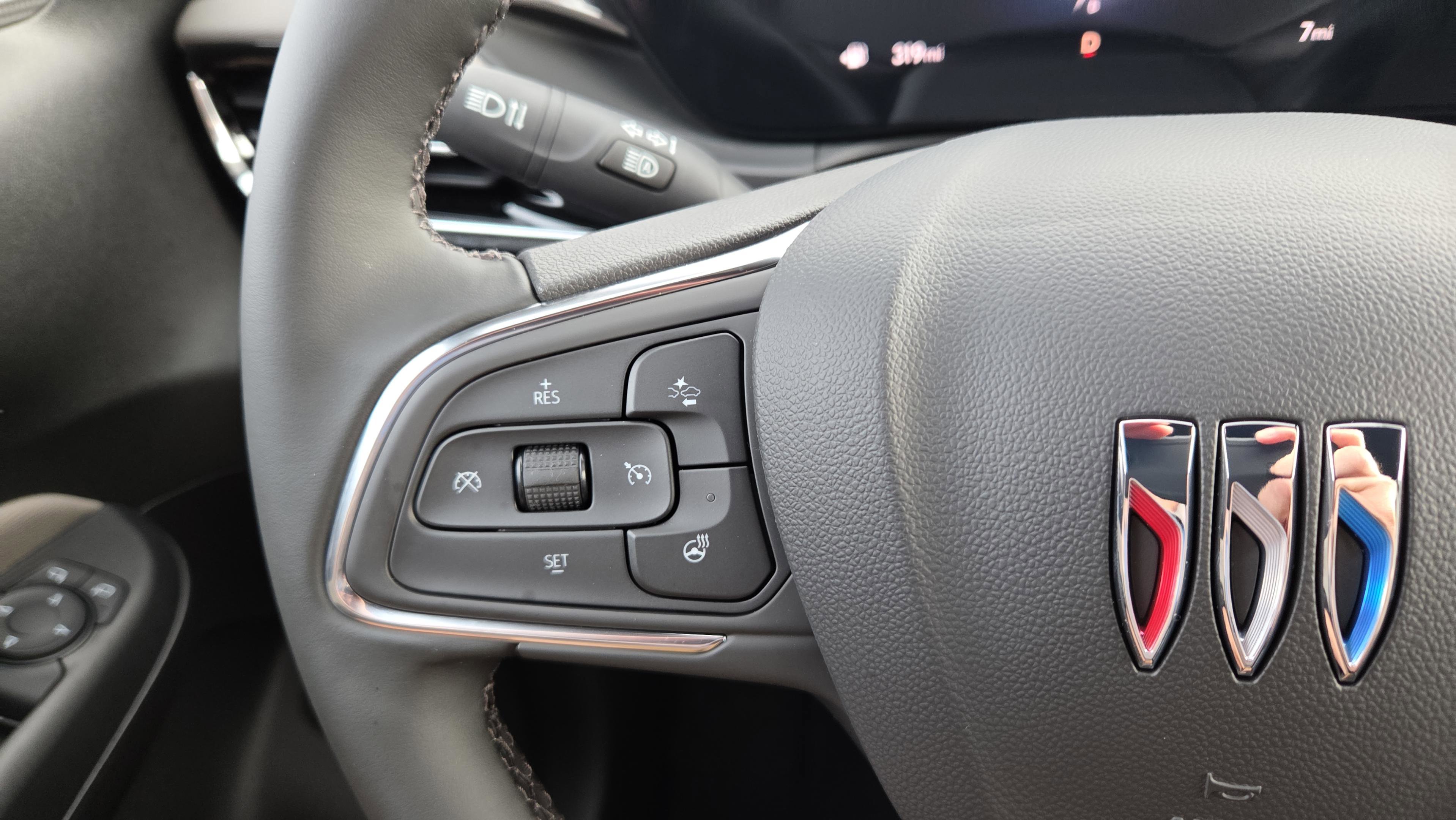 New 2026 Buick Envista Avenir FWD image 28