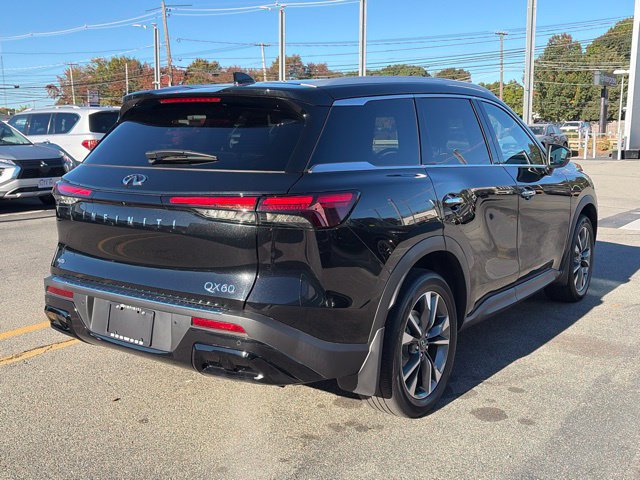 Certified 2023 INFINITI QX60 Luxe w/ Performance Audio Package AWD/4WD image 6