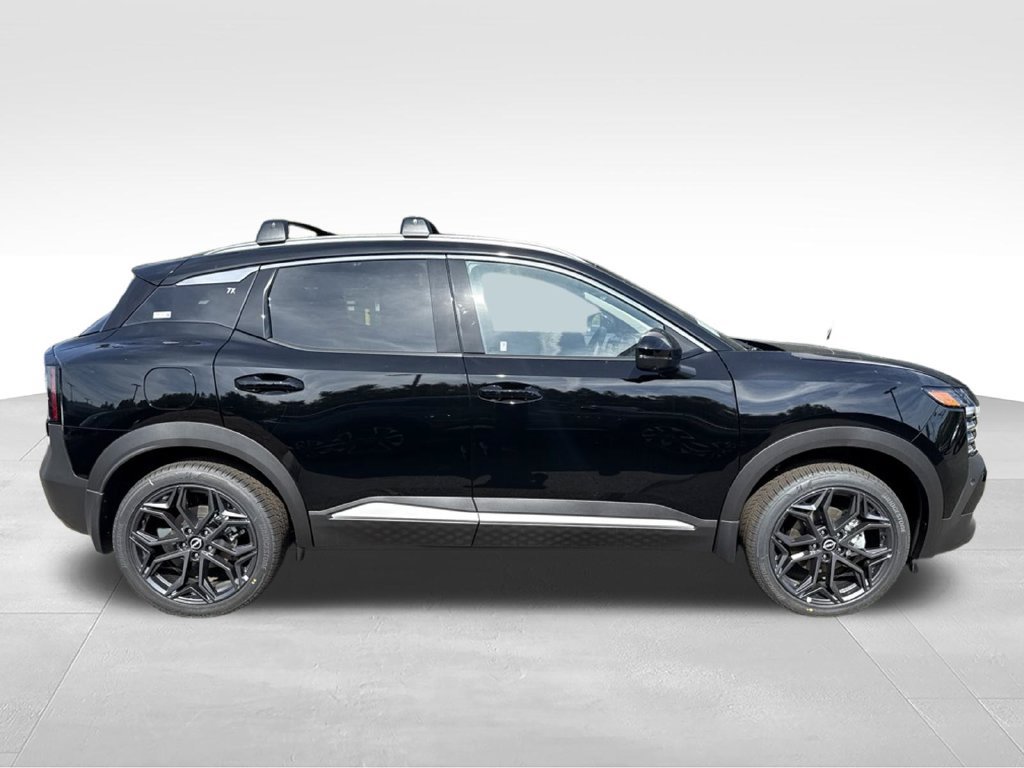 New 2026 Nissan Kicks SR w/ Cold Weather Package AWD/4WD image 8