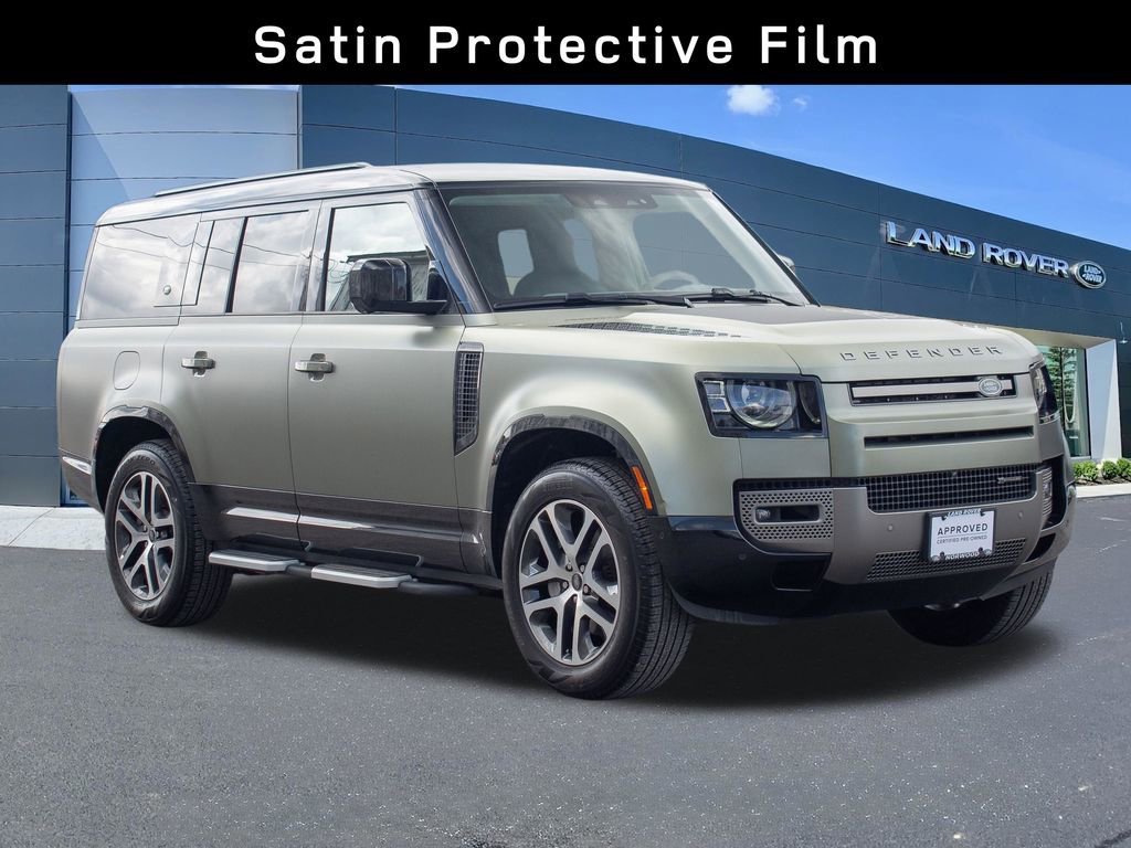 Used 2023 Land Rover Defender 130 X-Dynamic SE image 3