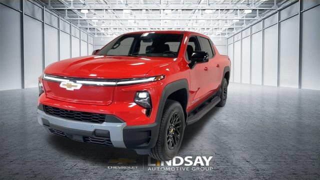 Certified 2025 Chevrolet Silverado EV LT AWD/4WD image 5
