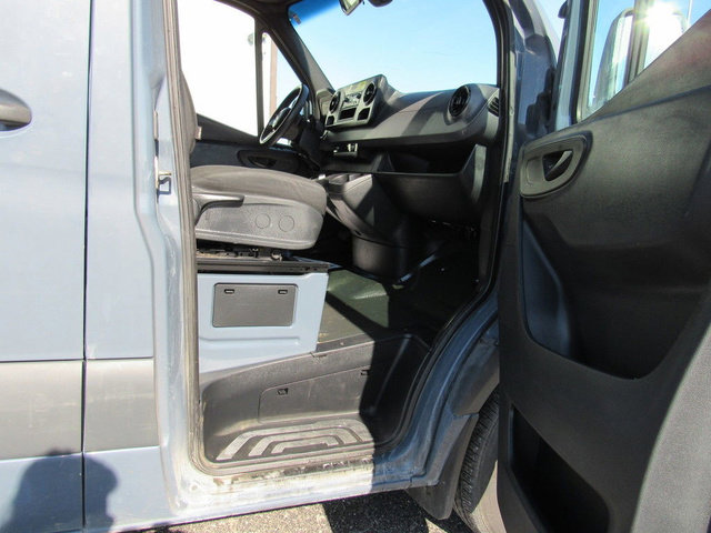 Used 2019 Mercedes-Benz Sprinter 170 image 13