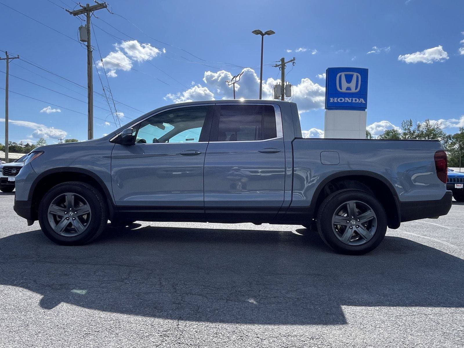 Used 2023 Honda Ridgeline RTL image 9