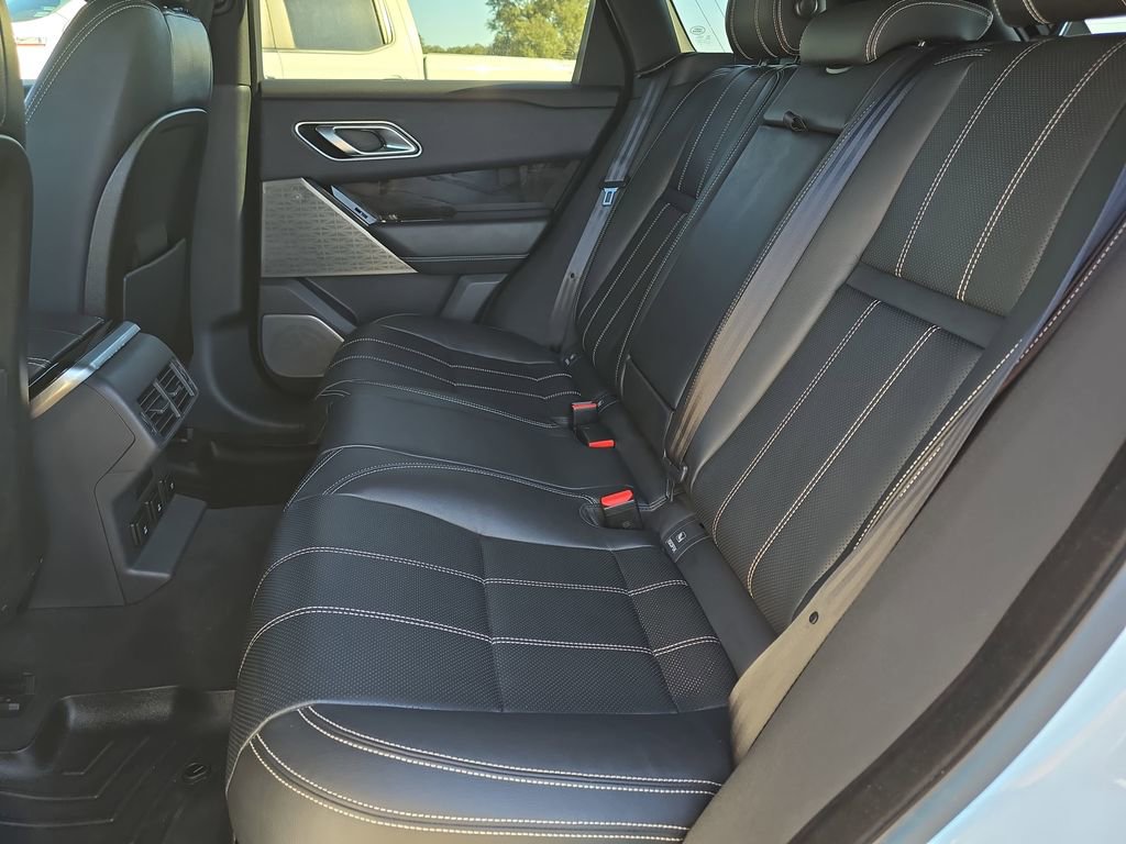 Used 2019 Land Rover Range Rover Velar R-Dynamic SE image 14