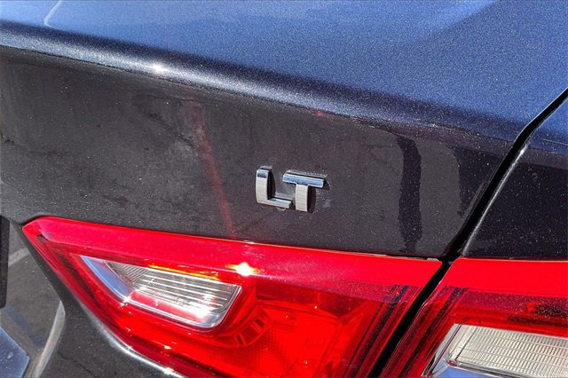 Used 2023 Chevrolet Malibu LT image 24