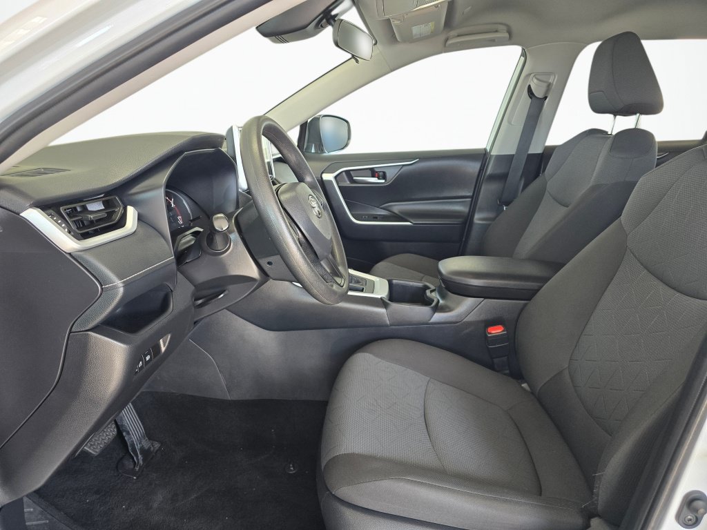 Certified 2025 Toyota RAV4 XLE AWD/4WD image 17