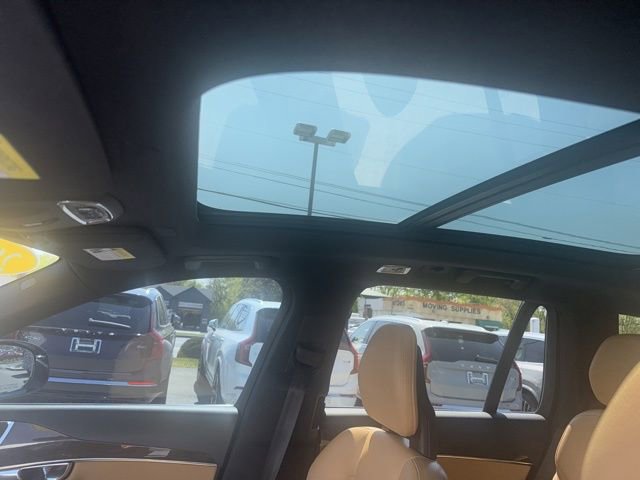 Used 2016 Volvo XC90 T6 Momentum w/ Momentum Plus Package AWD/4WD image 16