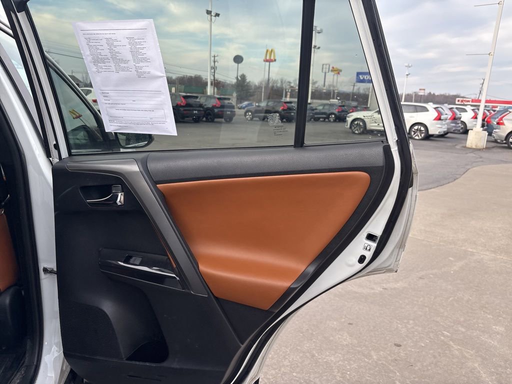 Used 2017 Toyota RAV4 SE w/ Power Special Value Package image 33