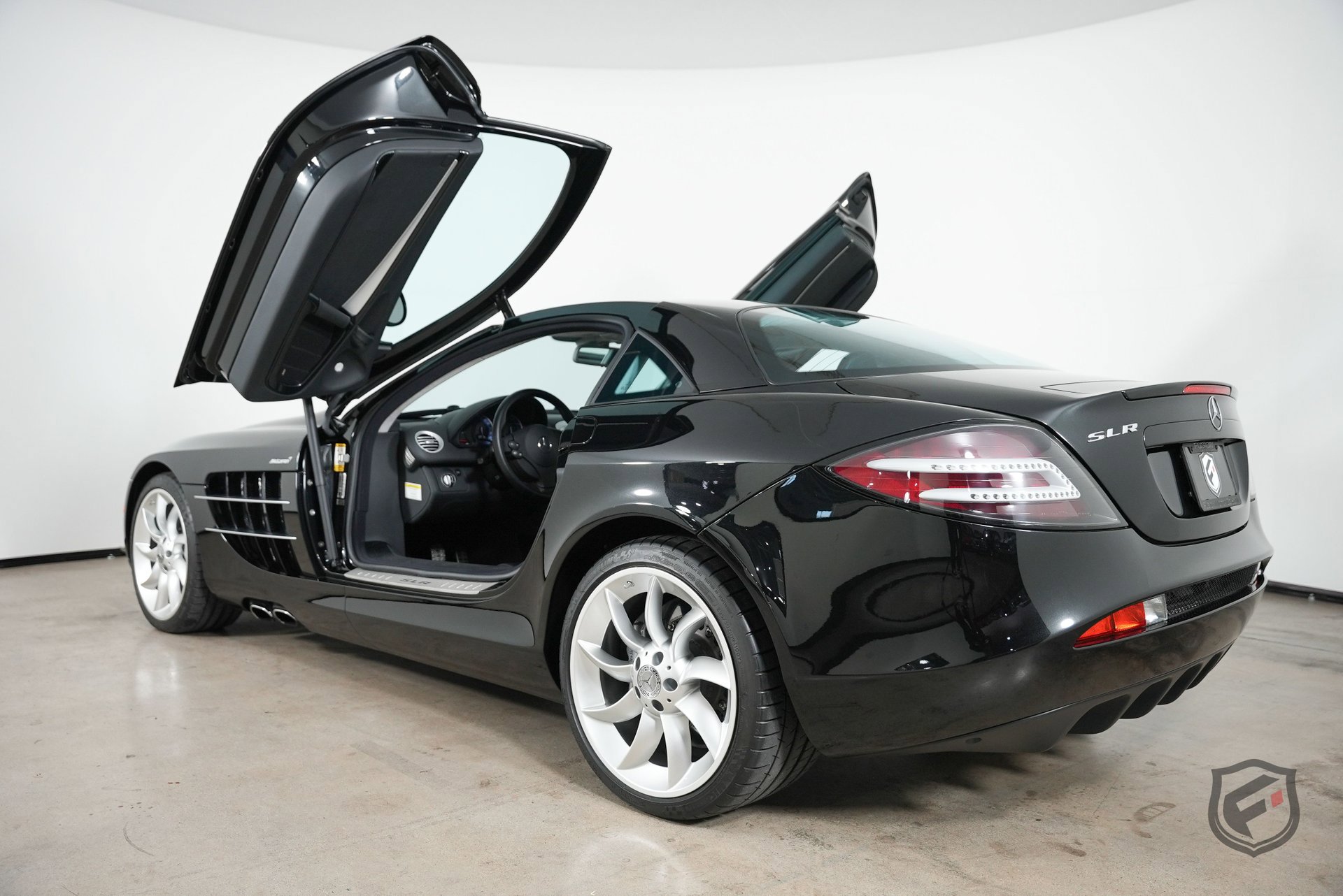 Used 2006 Mercedes-Benz SLR 2dr Cpe 5.5L image 11